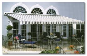 Retractable awnings help you beat the heat