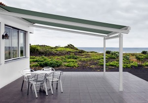 Eclipse Sunroof Plus retractable awning
